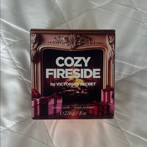 Victoria's Secret Cozy Fireside Candle - Red and Pink
